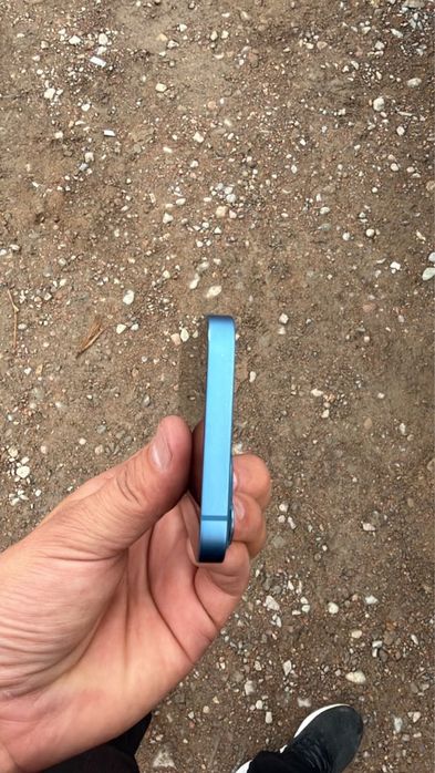 Iphone 13 Blue