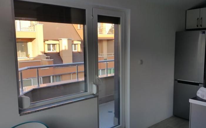 Дава се под наем Двустаен апартамент в Пловдив, Христо Смирненски - 88 кв.м за 550 € - Снимка #3