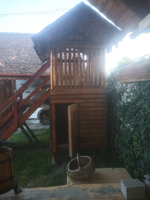 Casuta din lemn pentru copii