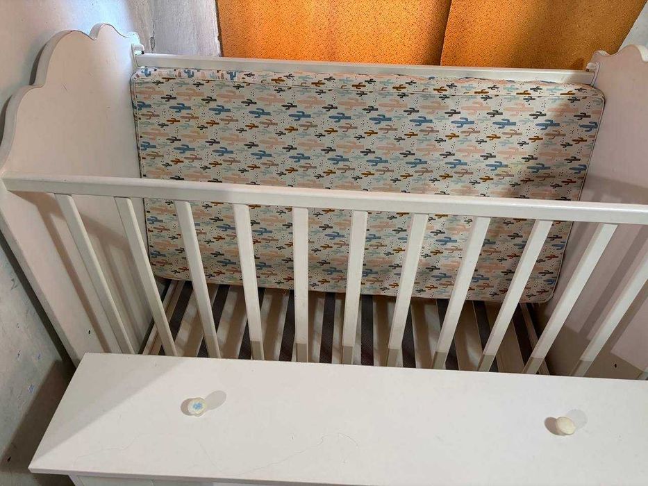 детская кроватка