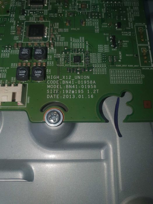 Телевизор ЖК Samsung 32