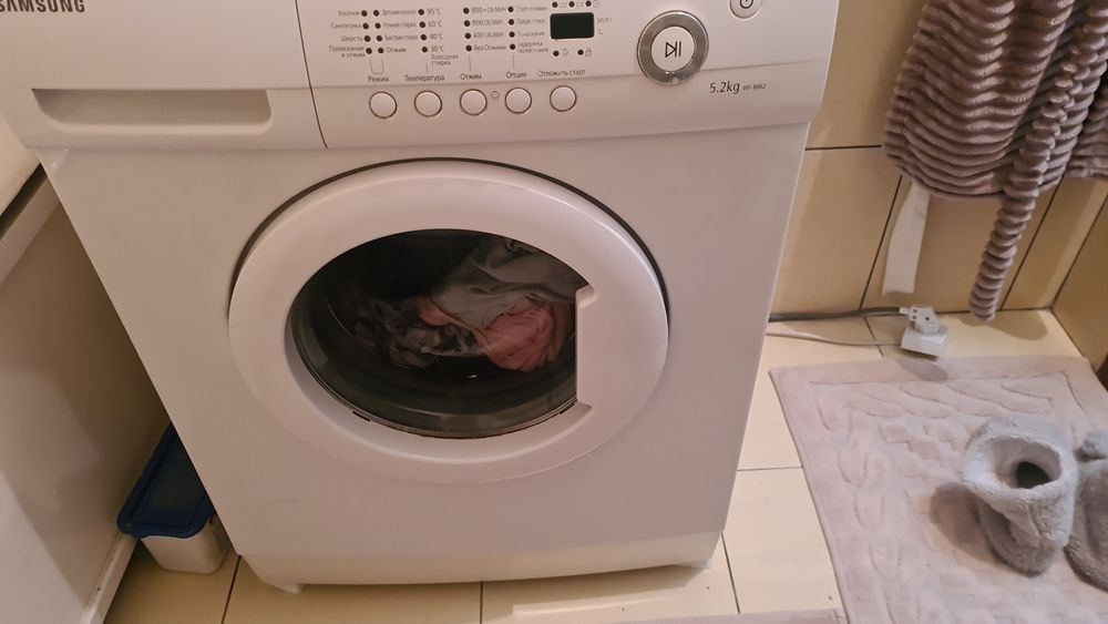 Продам стиральную машинку Samsung
