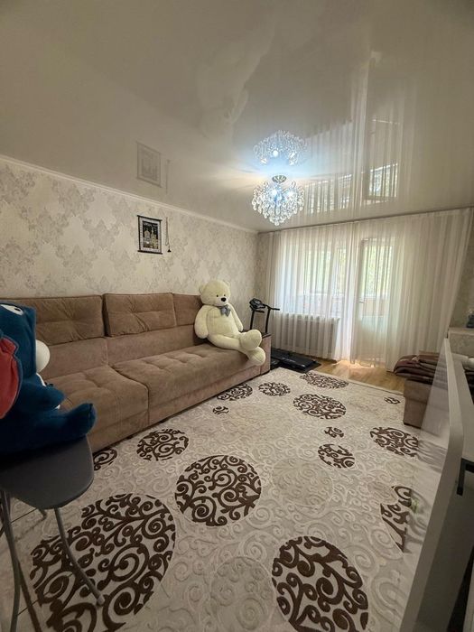 Продам 4 х комнатную квартиру