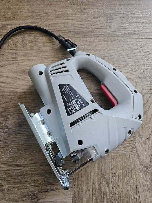 Лобзик Зубр 570 Ватт б/у