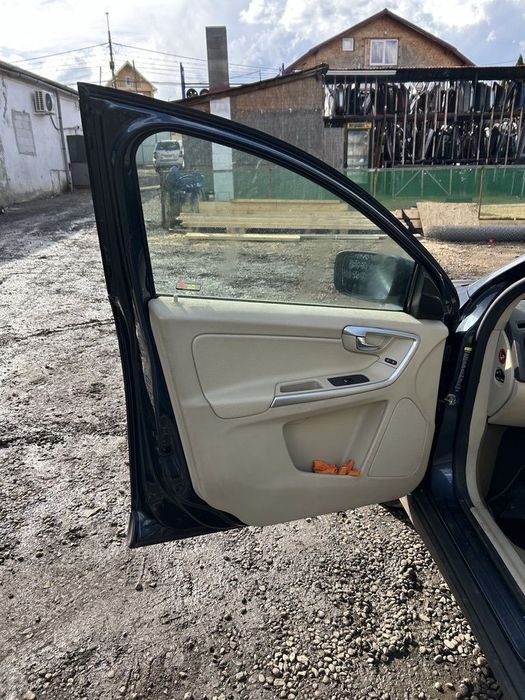 Usa Stanga Fata Volvo XC60 2008 - 2013 SUV 4 Usi ALBASTRU (1216)