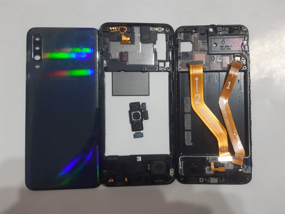 Продам запчасти на смартфоны