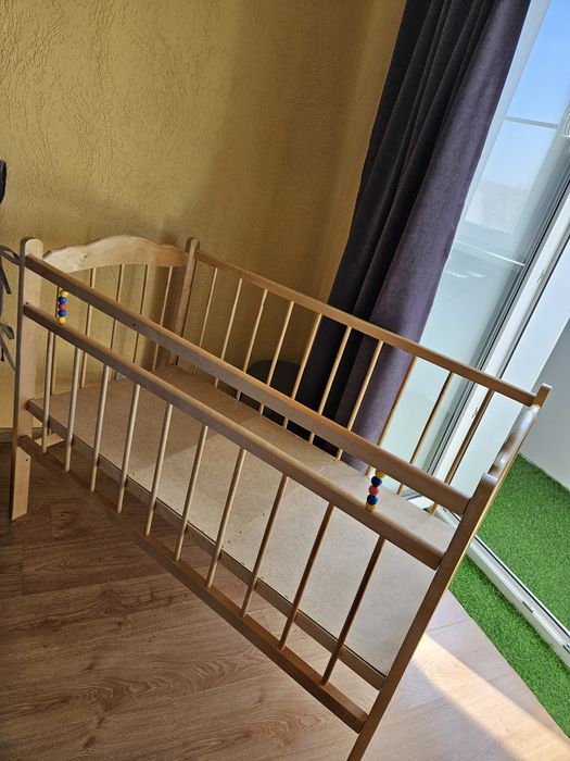 Продам детскую кроватку