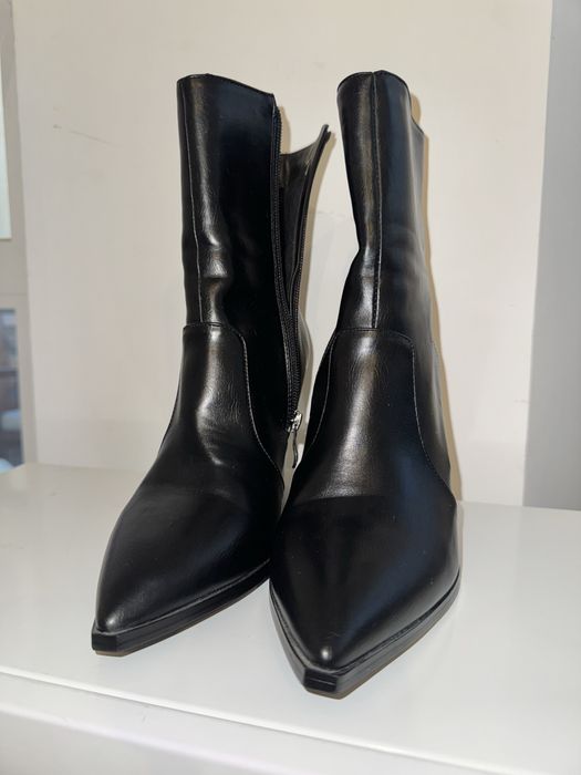 Черни боти с ток NA - KD