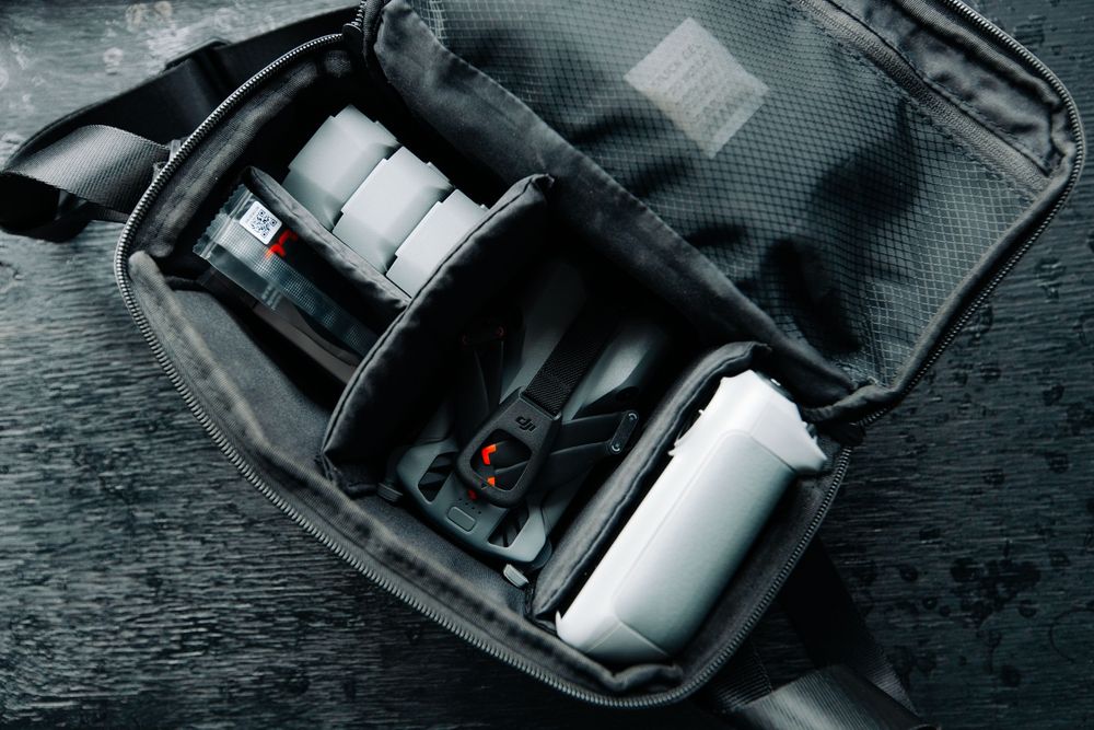 В продаже дрон DJI Mini 5 pro Combo комплект. Комбо мини 5 про.