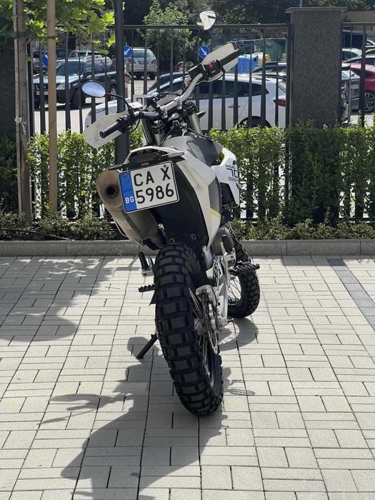 Мотоциклет Husqvarna 701 Enduro