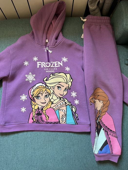 Продам двойку для девочке 7-9 лет