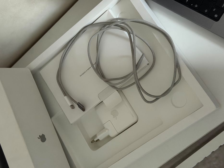 MacBook PRO m3 2023