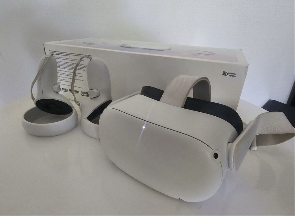 Продам VR очки виртуальной реальности Oculus Quest 2