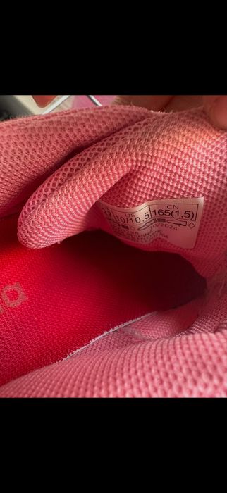 Детские кроссовки