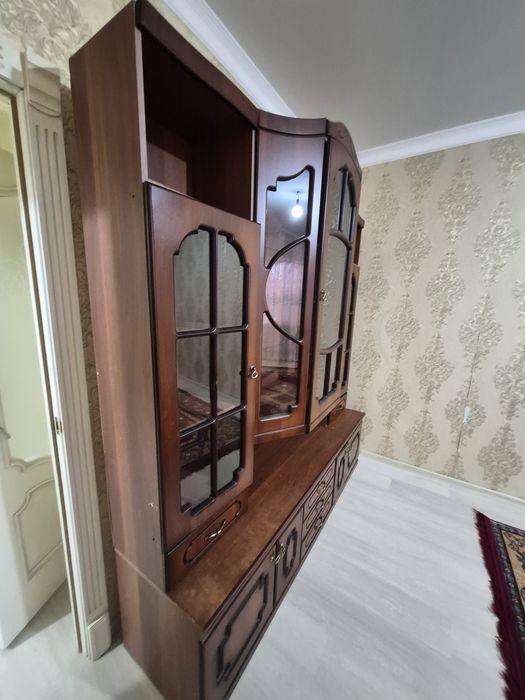 Продам шкаф гостиный