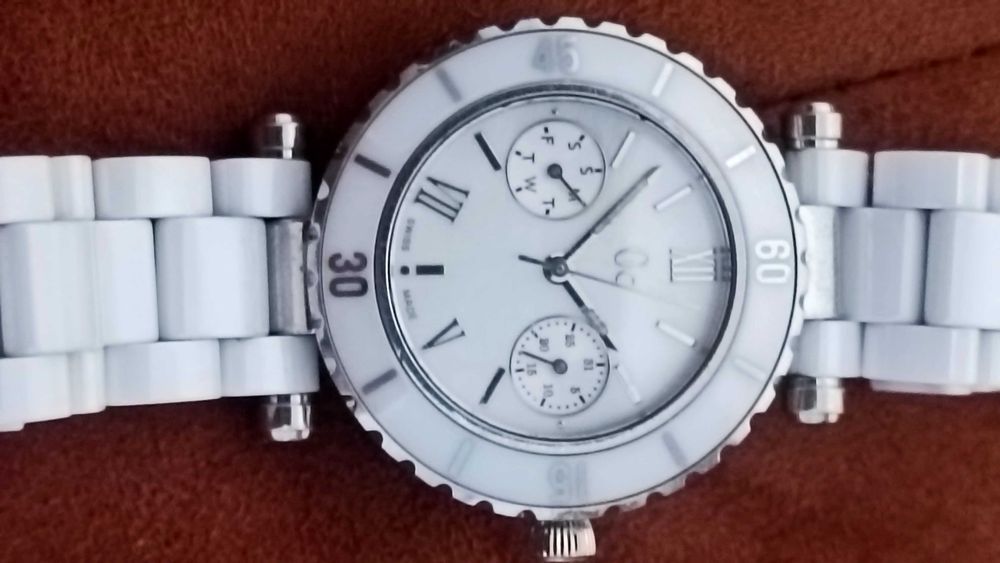 Дамски часовник Guess Collection