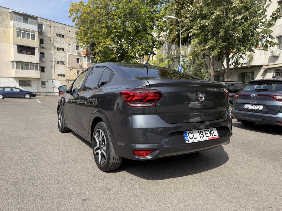 Vând dacia Logan