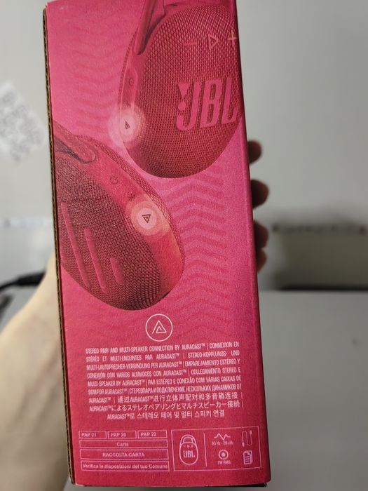 UBJ clip 5 красного цвета