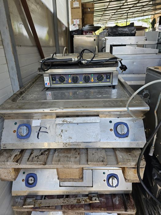 гладка полирана хромирана плоча,900XP,2000лв електрик,5броя налични