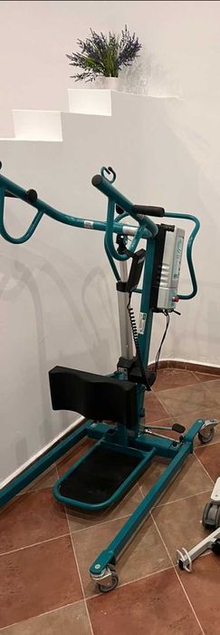 Вертикализатор и Лифтер 2 в 1 за трудноподвижни хора AKS