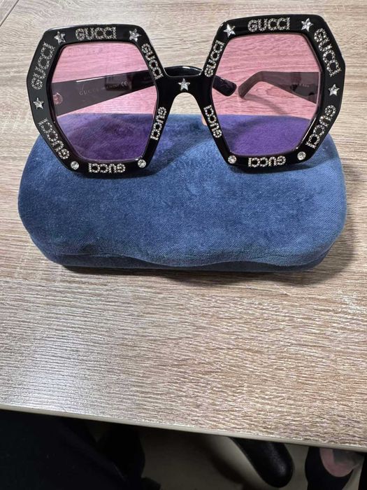 Предлагам ви Дамски Слънчеви очила Gucci GG0772S 012