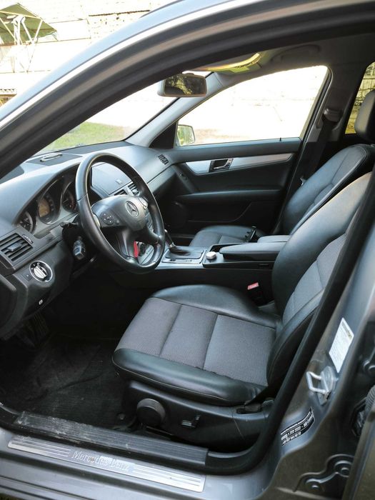 MERCEDES-BENZ C-Class 2010 — imagine 4