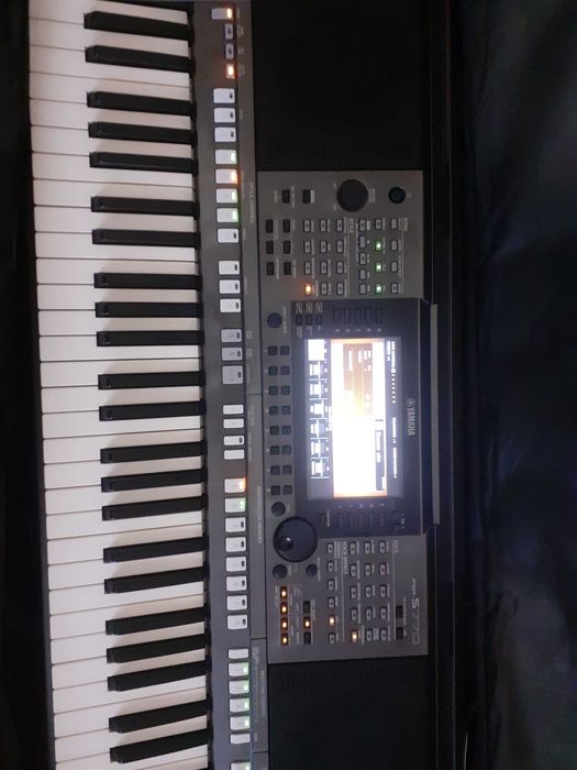 Yamaha s 770 mp3 wav player.