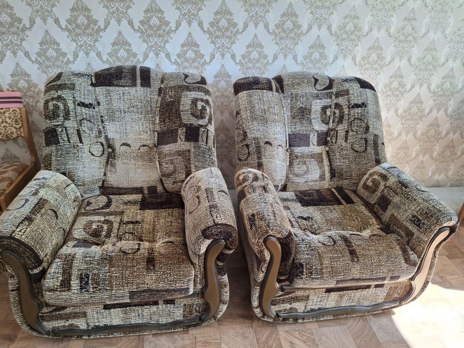 Продам диваны и кресла