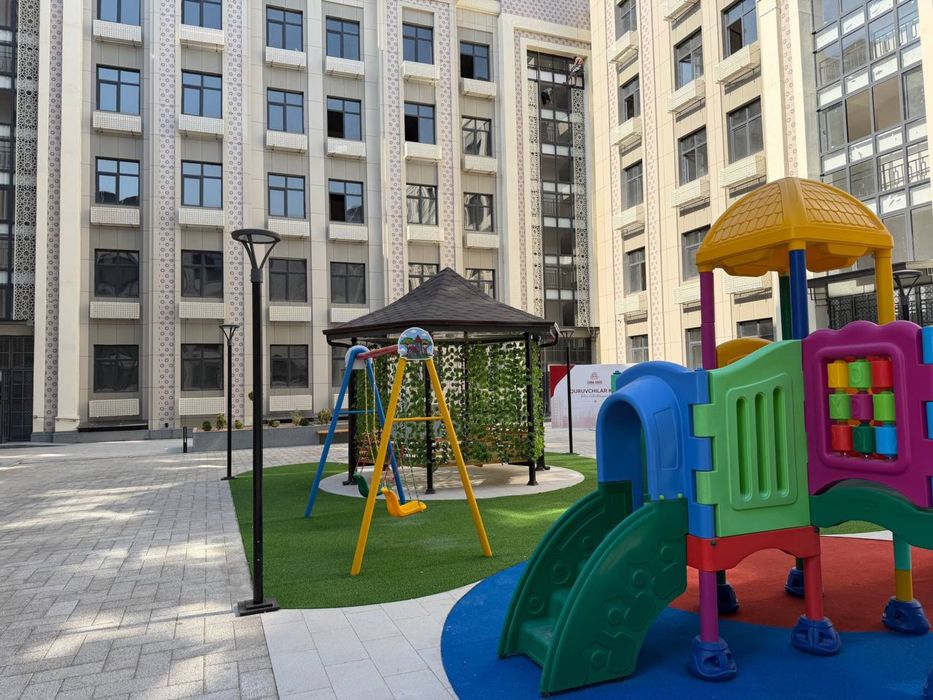 Срочно новостройкадан квартира сотилади Янги Узбекистон боги ёнида