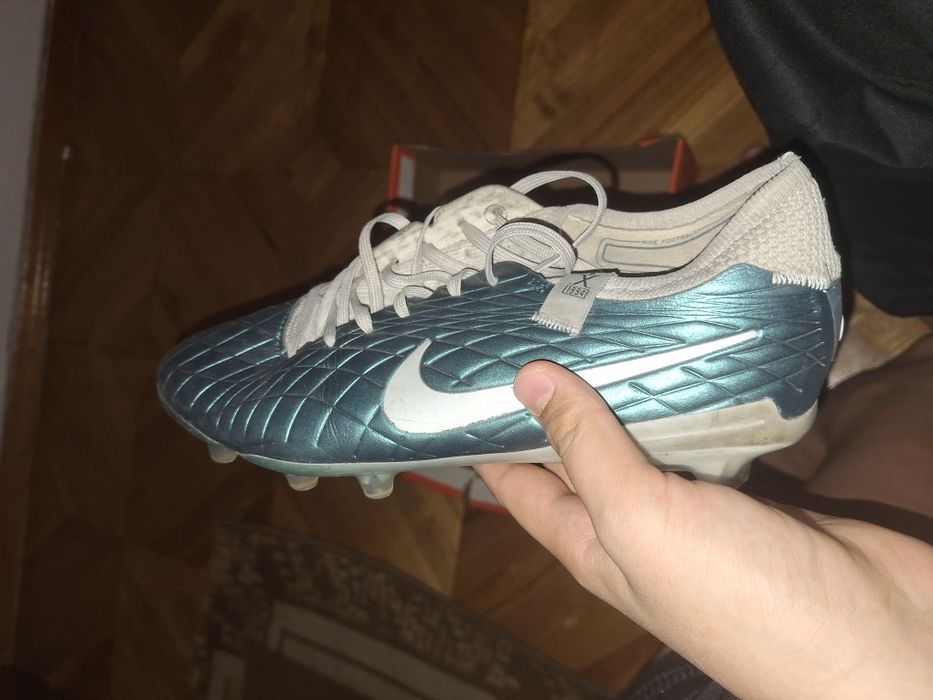 Бутсы 42 размера