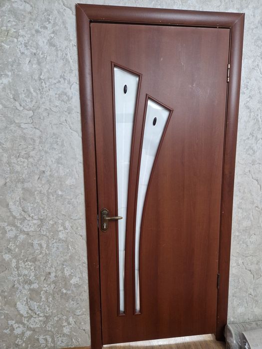 Продам межкомнатные двери 4 вида