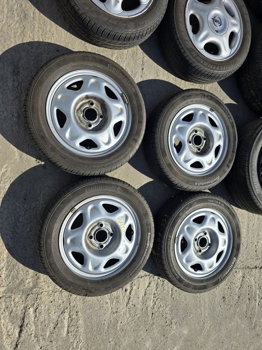 Jante 4x100 156-70r14 vara Continental