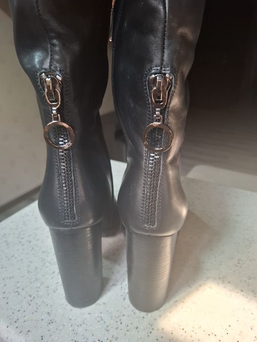 Продаются сапоги 40 размер