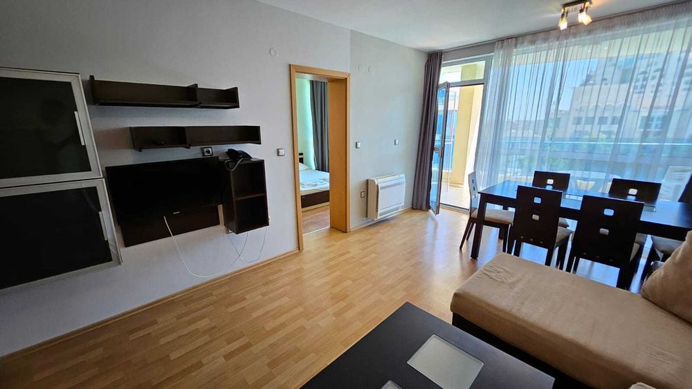 Тристаен апартамент с паркомясто в Поморие