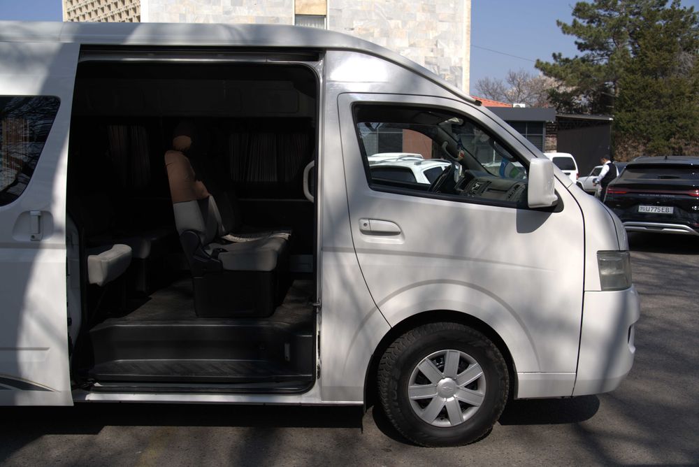 Услуга автоперевозки на 7, 14 и 20 местных микроавтобусах