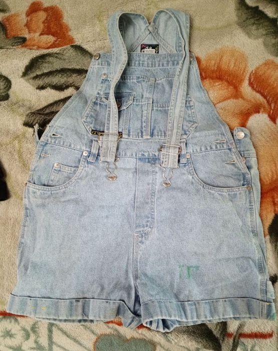 Джинсовый комбинезон размер М