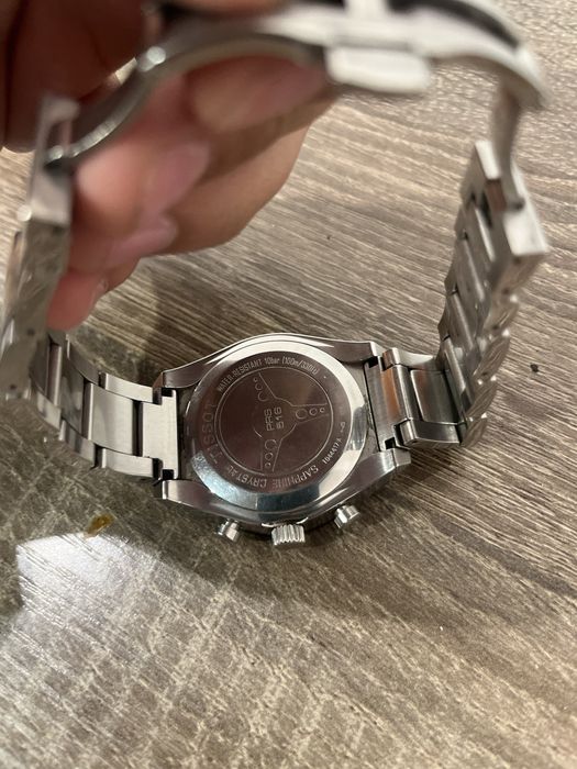 Продам часы tissot