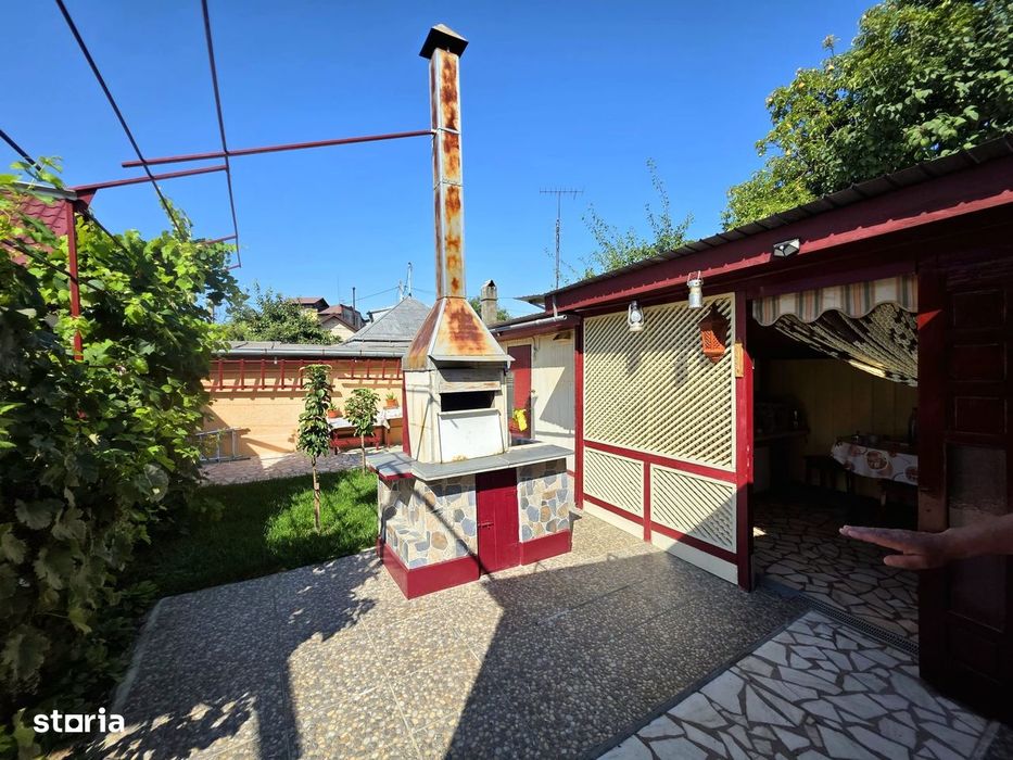 De vanzare casa in Roman, suprafata Teren 300 mp
