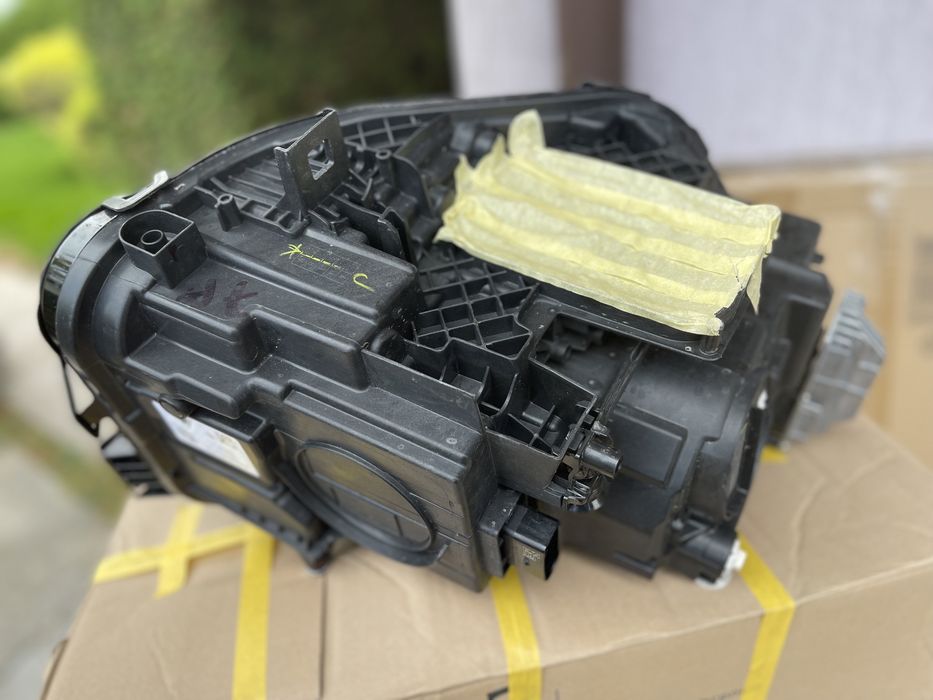 Фар Мерцеддс GLB 2021 ляв