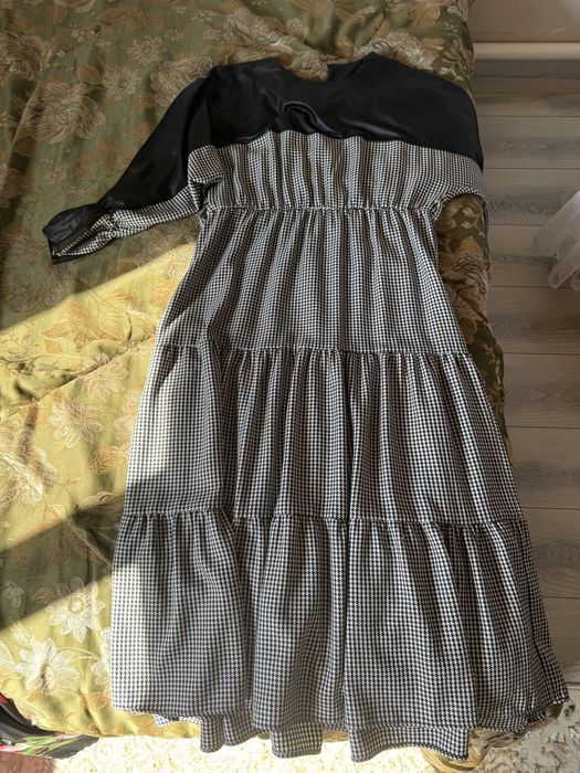 Красивая платье на вечеринок