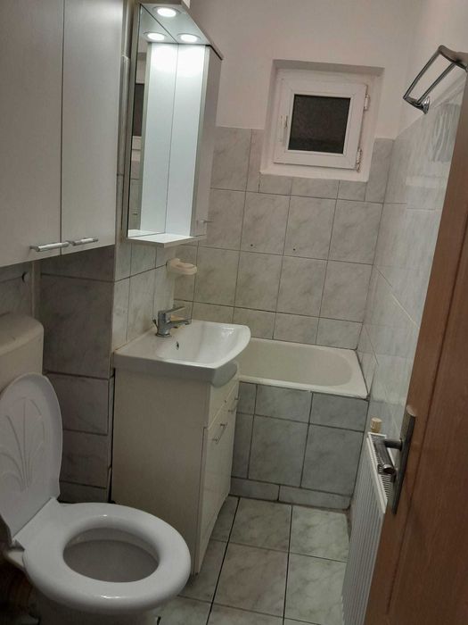 Inchiriez apartament cu 2 camere, Negoveanu paralel cu VASILE ARON
