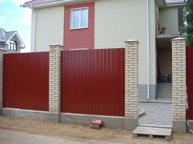 Vând garduri si porti din plasa bordurata