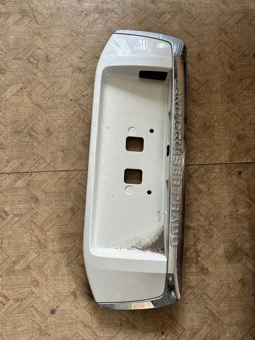 Подномерник на Прадо