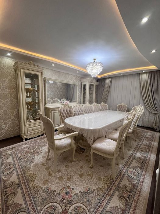 Олмос махалля  4/2/5 с ремонтом