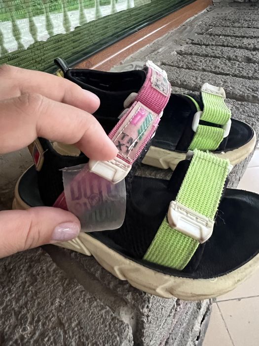 Обувь для девочек 2-3 года 2000тг