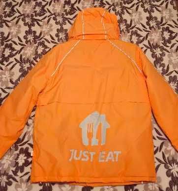 Брандирано зимно яке за ски - Just Eat Takeaway