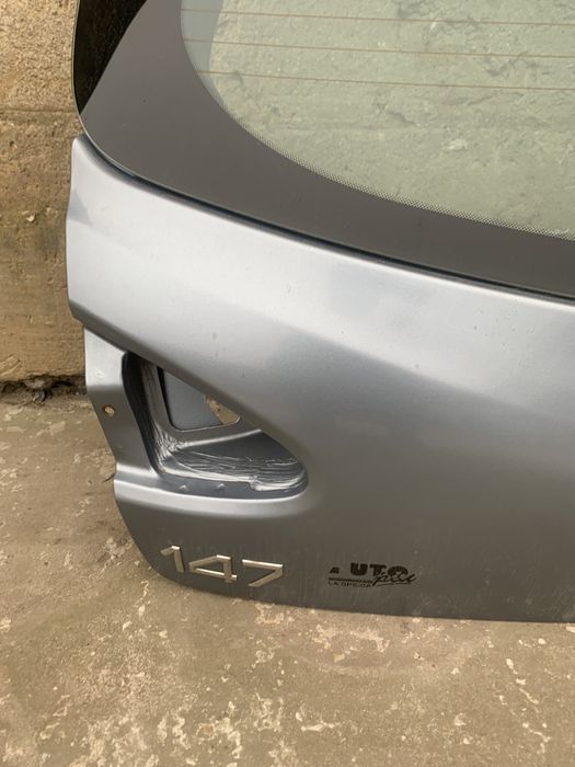 Трета врата / Багажник Alfa Romeo 147