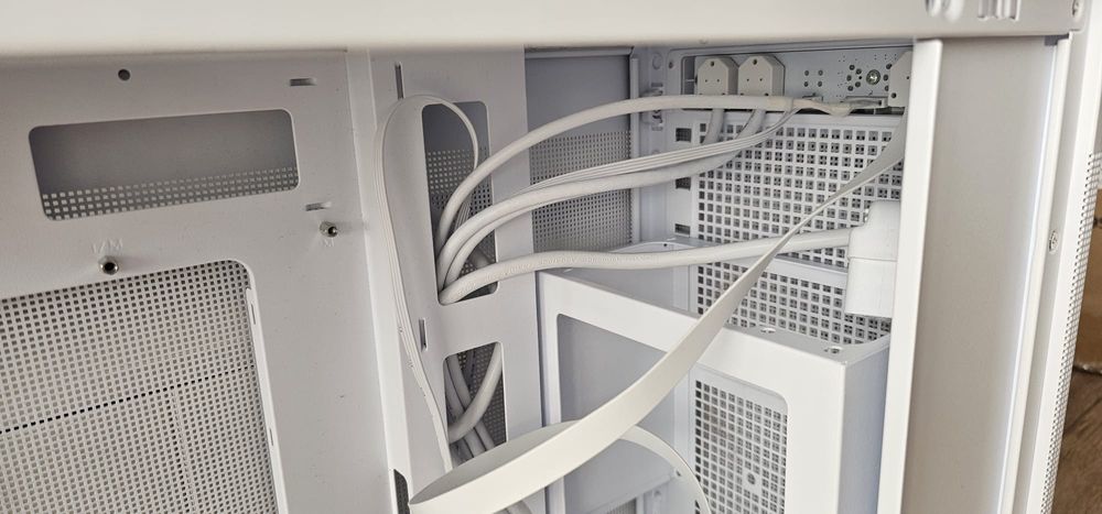 Carcasa asus prime+2 ventilatoare negre gratis