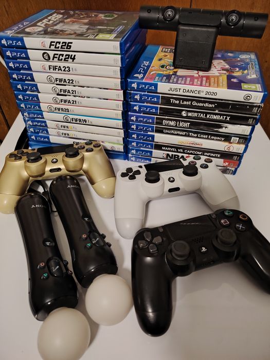 Само за 249 евро ! ЛОТ за PS4/Джойстици, муув контролери, камера, игри