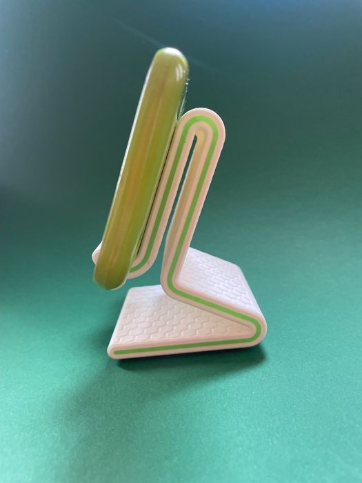 Персонализирана Стойка За Телефон